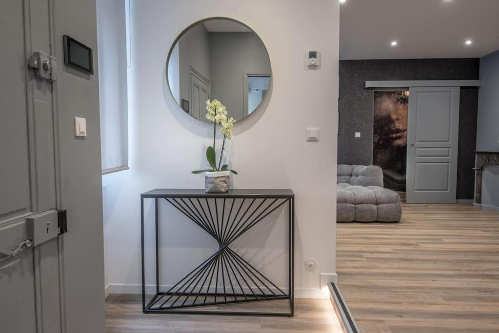 L'Escapade Apartment อองเชร์ ภายนอก รูปภาพ