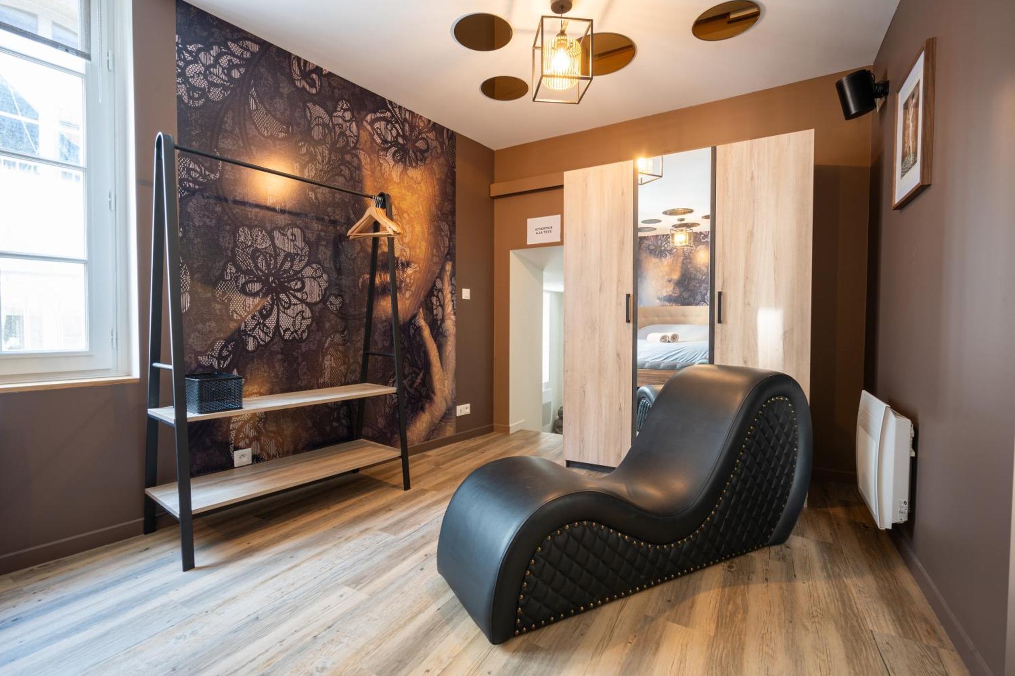 L'Escapade Apartment อองเชร์ ภายนอก รูปภาพ